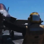 【緊急速報】15か国以上が「今すぐイランを脱出せよ」と警告—その直後、テヘラン近郊で爆発音。米・イスラエルによる攻撃が始まった